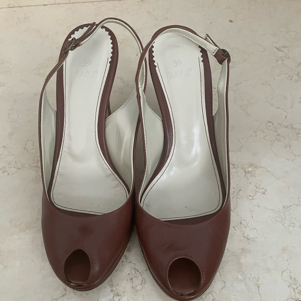 Zara Women's Elegant Brown Peep-Toe Heels